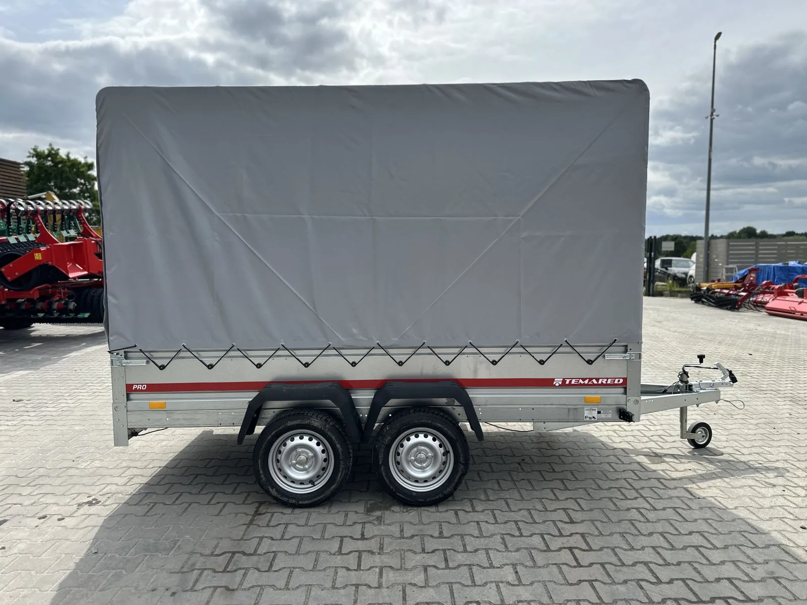 Remorque voiture 300×150 deux essieux avec bâche – Image 10